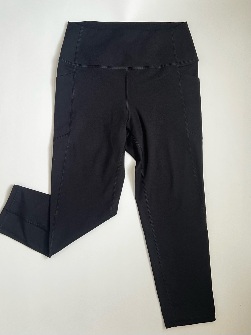 GAP Black High-Rise Leggings with Side Pockets
